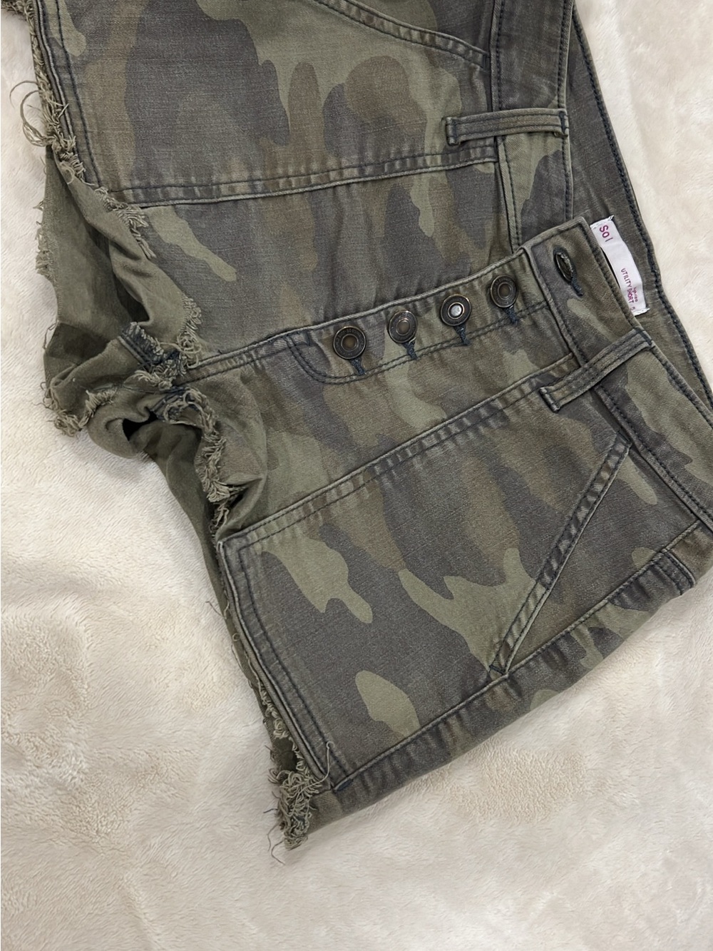 Kohl's Women's Camouflage Distressed Button-Front Shorts - Olive Green